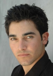 Download all the movies with a Tyler Hoechlin
