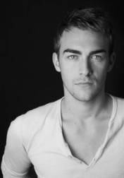 Download all the movies with a Tom Austen