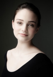 Download all the movies with a Aisling Franciosi