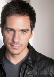 Download all the movies with a Mauricio Ochmann