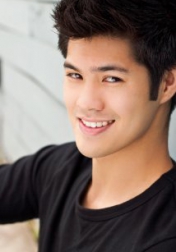 Download all the movies with a Ross Butler
