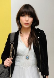 Download all the movies with a Daisy Lowe