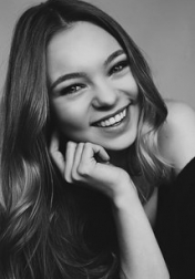 Download all the movies with a Taylor Hickson