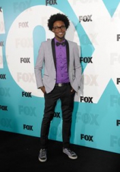 Download all the movies with a Echo Kellum