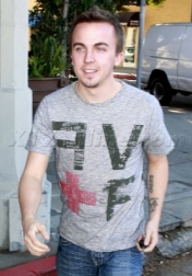 Download all the movies with a Frankie Muniz