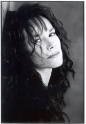 Download all the movies with a Barbara Hershey