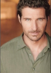 Download all the movies with a Ed Quinn