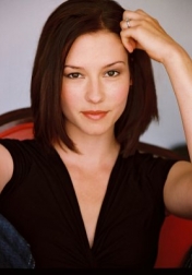 Download all the movies with a Chyler Leigh