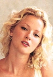 Download all the movies with a Gretchen Mol