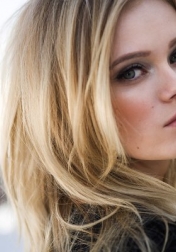 Download all the movies with a Sara Paxton