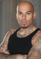Download all the movies with a Luis Moncada