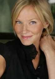 Download all the movies with a Kelli Giddish