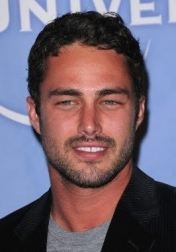 Download all the movies with a Taylor Kinney