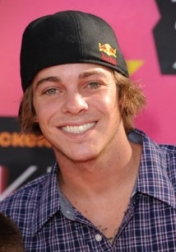 Download all the movies with a Ryan Sheckler
