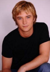 Download all the movies with a Michael Welch